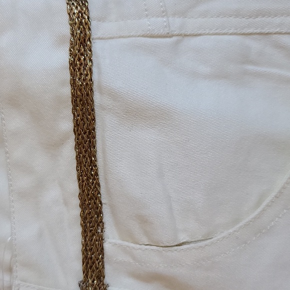 Desigual Women's Soft White Stretch Cotton Summer Shorts (Sz 24) - Picture 12 of 12